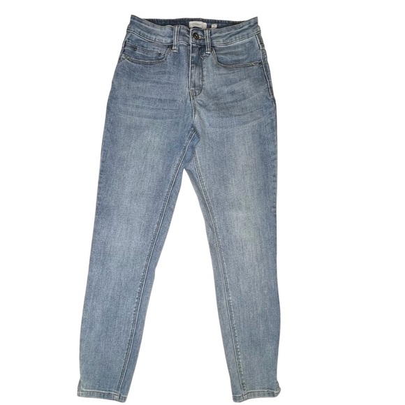 A loves a Women's Light Wash Skinny Jeans Size 2/25 Mid Rise Stretch, Ankle EUC - Picture 2 of 10